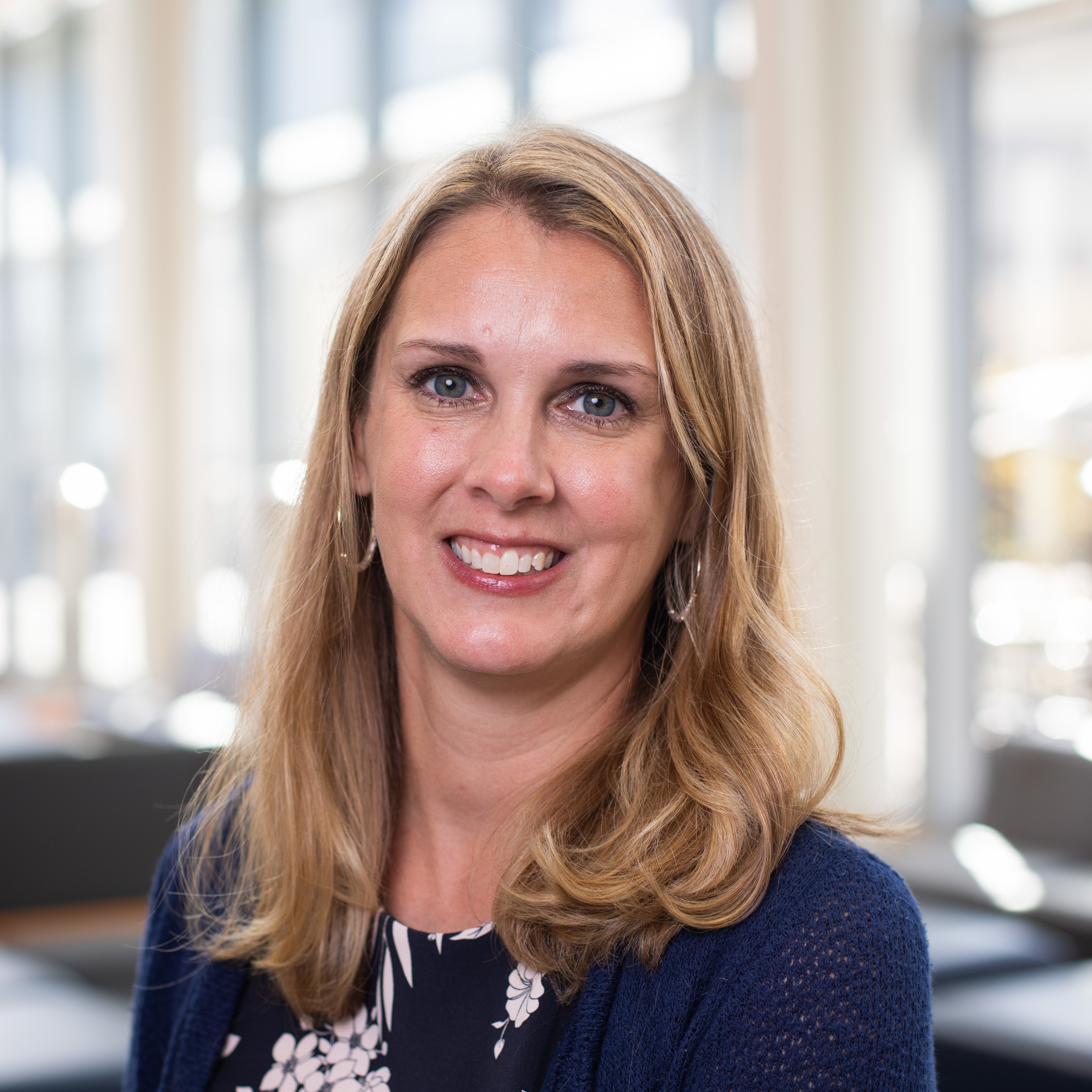 janet mills uky headshot