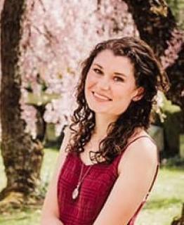 Headshot of Emily Cravens