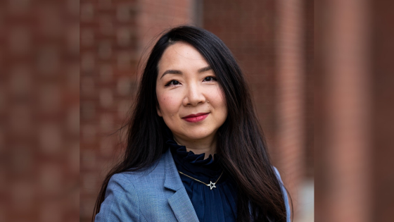 Maggie Lang headshot