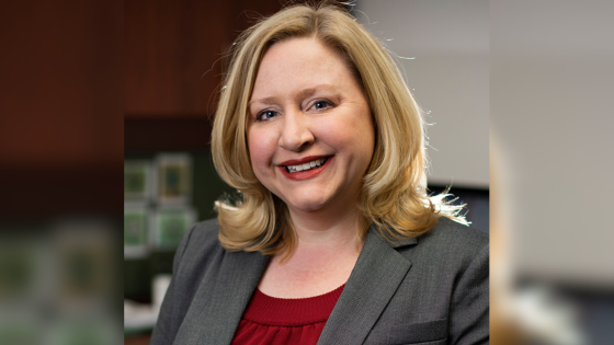 Hannah Knudsen headshot