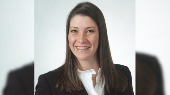 Enif Dominguez headshot